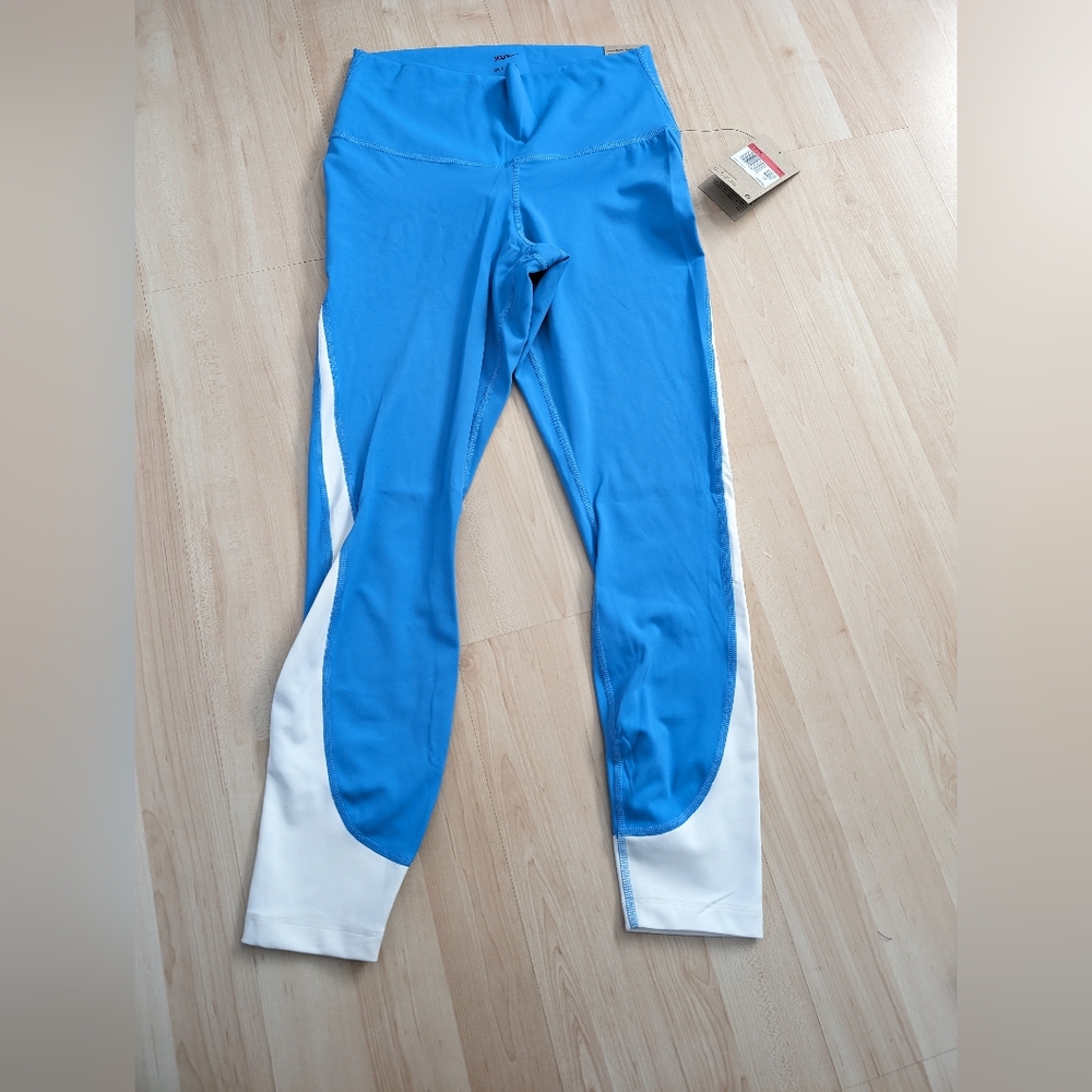 Nike yoga pants - Picture 2 of 4